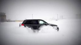 Suzuki Grand Vitara In Snow