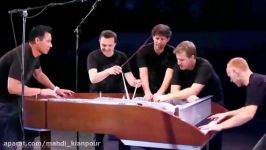 چه چیزی باعث زیبایی شماست هنرمندی ۵ مرد ۱ پیانو