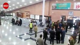 جمع شدن خانواده مسافران هواپیما در فرودگاه یاسوج