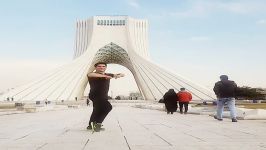 رقص آذری لزگی نیو لزگینکا اوتلار، علی اکبر نجفی در زیر برج آزادی تهران OtLAR