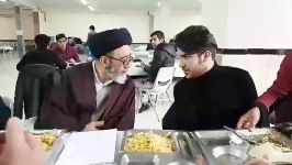 حضور امام جمعه تبریز در ناهار دانشجویى، بدون تشریفات اشرافی گری