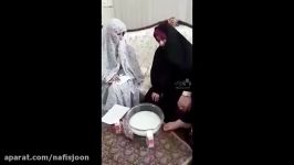 دابسمش ماساژ پاهای همسر بصورت عملی تشت شیر جادوی عشق