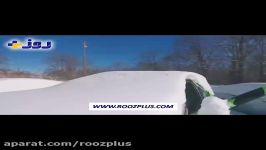 تکاندن برف روی ماشین