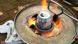 Melting and pouring aluminum cans