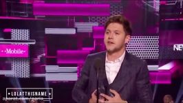 Niall Horan wins Best New Artist at the AMAs 2017